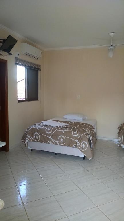 באורו Aries Apart Hotel חדר תמונה
